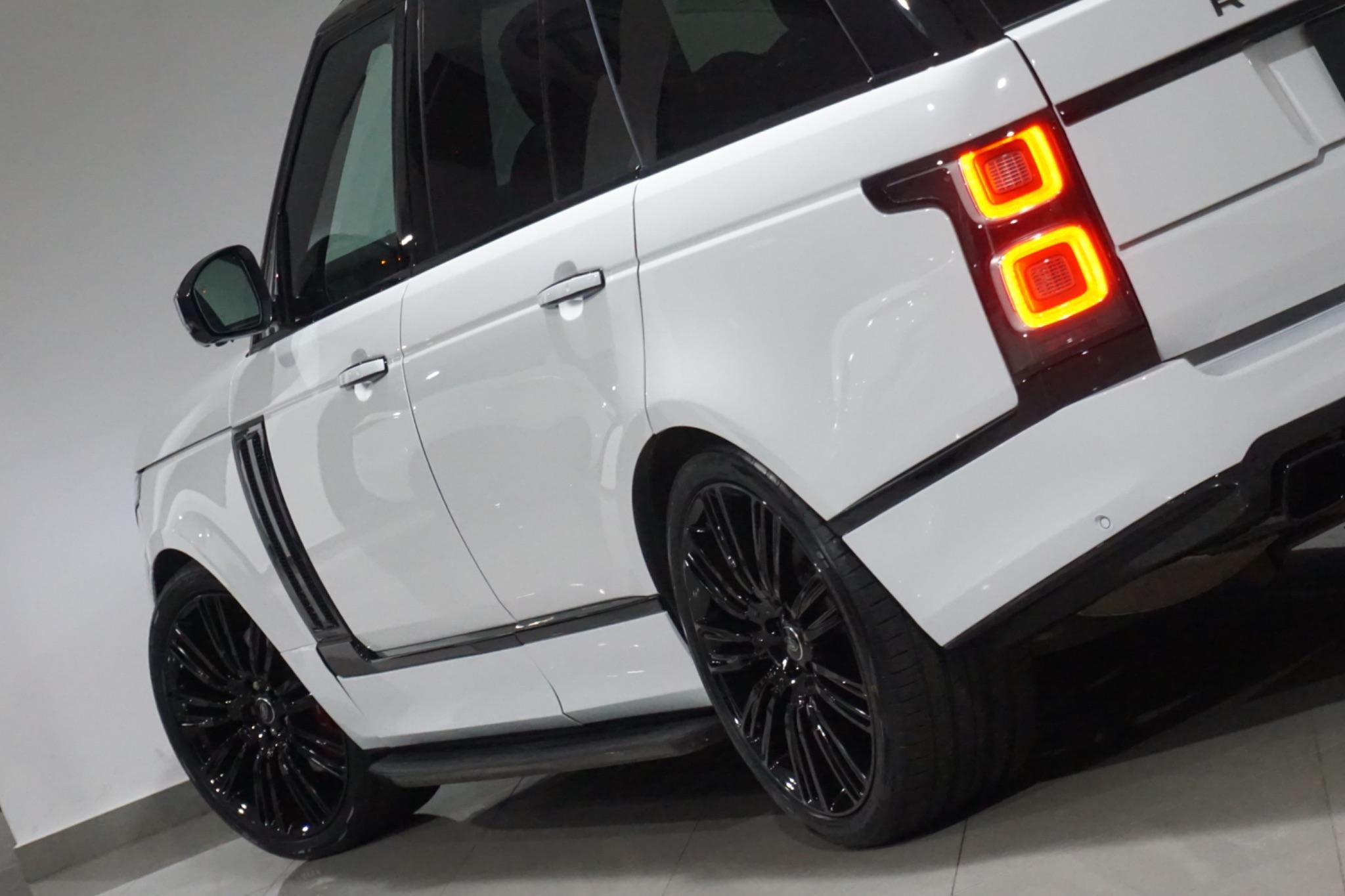 Land Rover Range Rover 4.4 SD V8 Autobiography Auto 4WD Euro 6 (s/s) 5dr